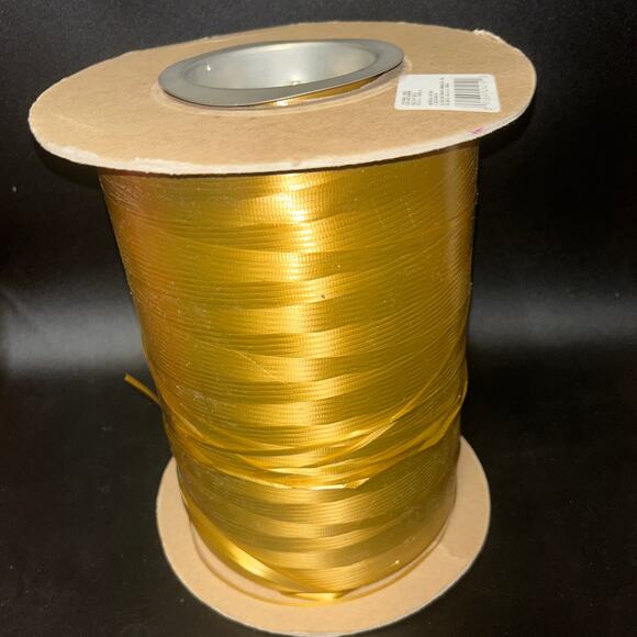 3/16" 15,000 Yards * USED Holiday Gold Curling Ribbon - 60% Full Berwick - Picture 1 of 3